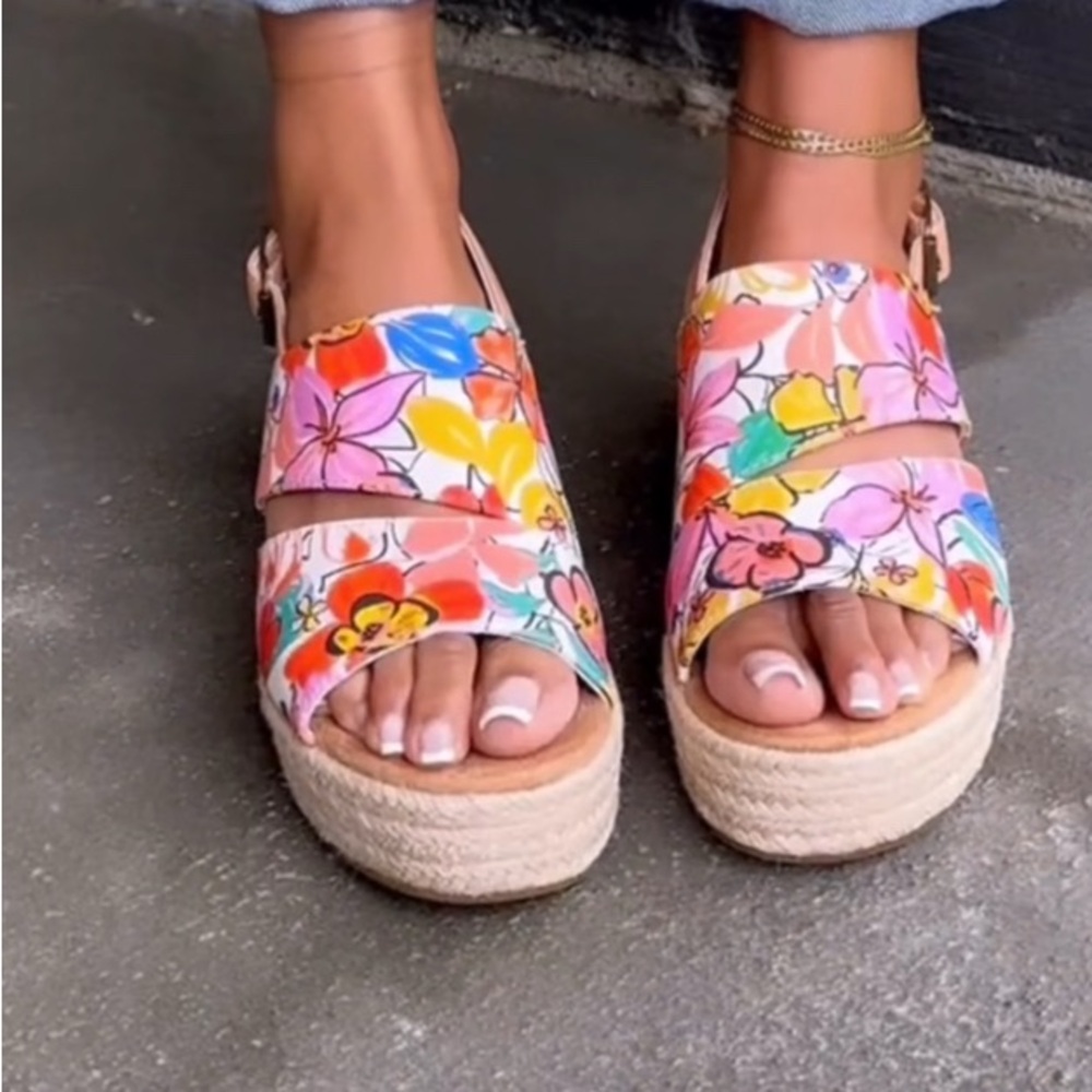 Toms Women's Vibrant Floral Espadrilles - Picture 3 of 12